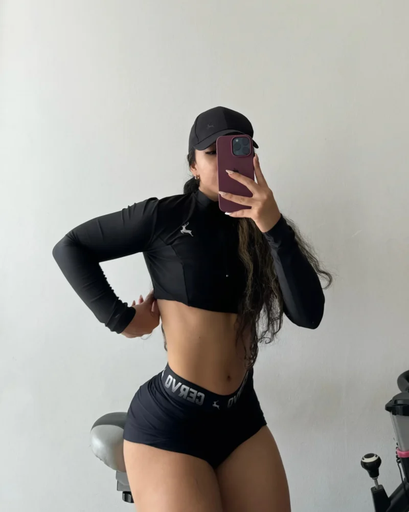 CROP TOP LEGACY MANGA LARGA