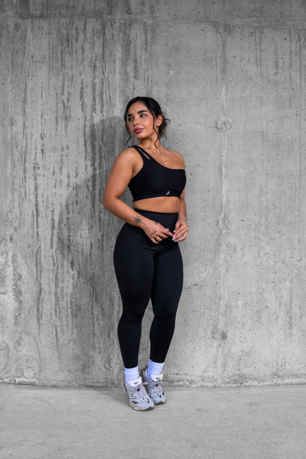 Top Genesis negro, talla S — Cervo Sport, ropa deportiva de mujer