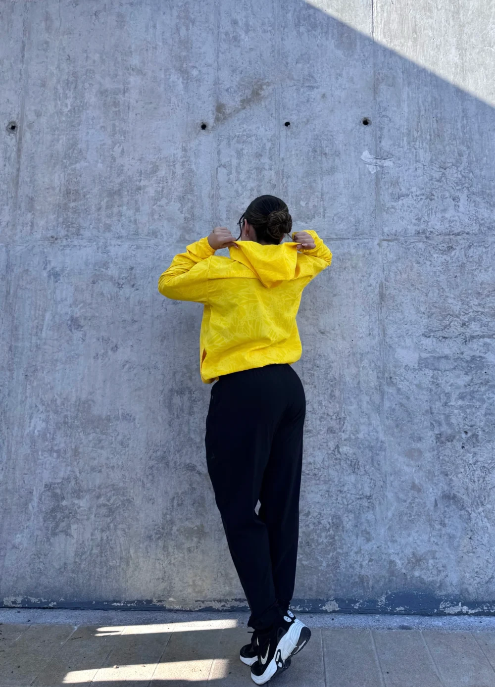 Chaqueta Corta Vientos Homenaje — Cervo Sport, ropa deportiva de mujer, foto 2