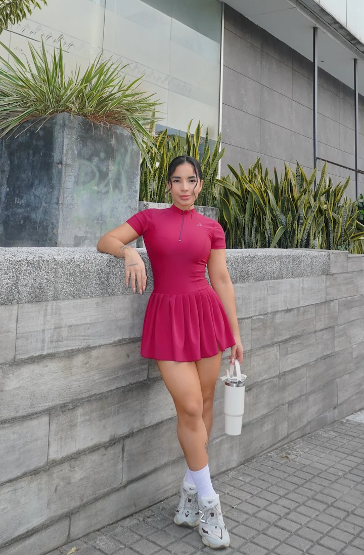 Vestido Esbelta uva vinotinto, talla S — Cervo Sport, ropa deportiva de mujer